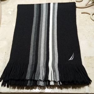 NWOT Nautica black, gray and white scarf